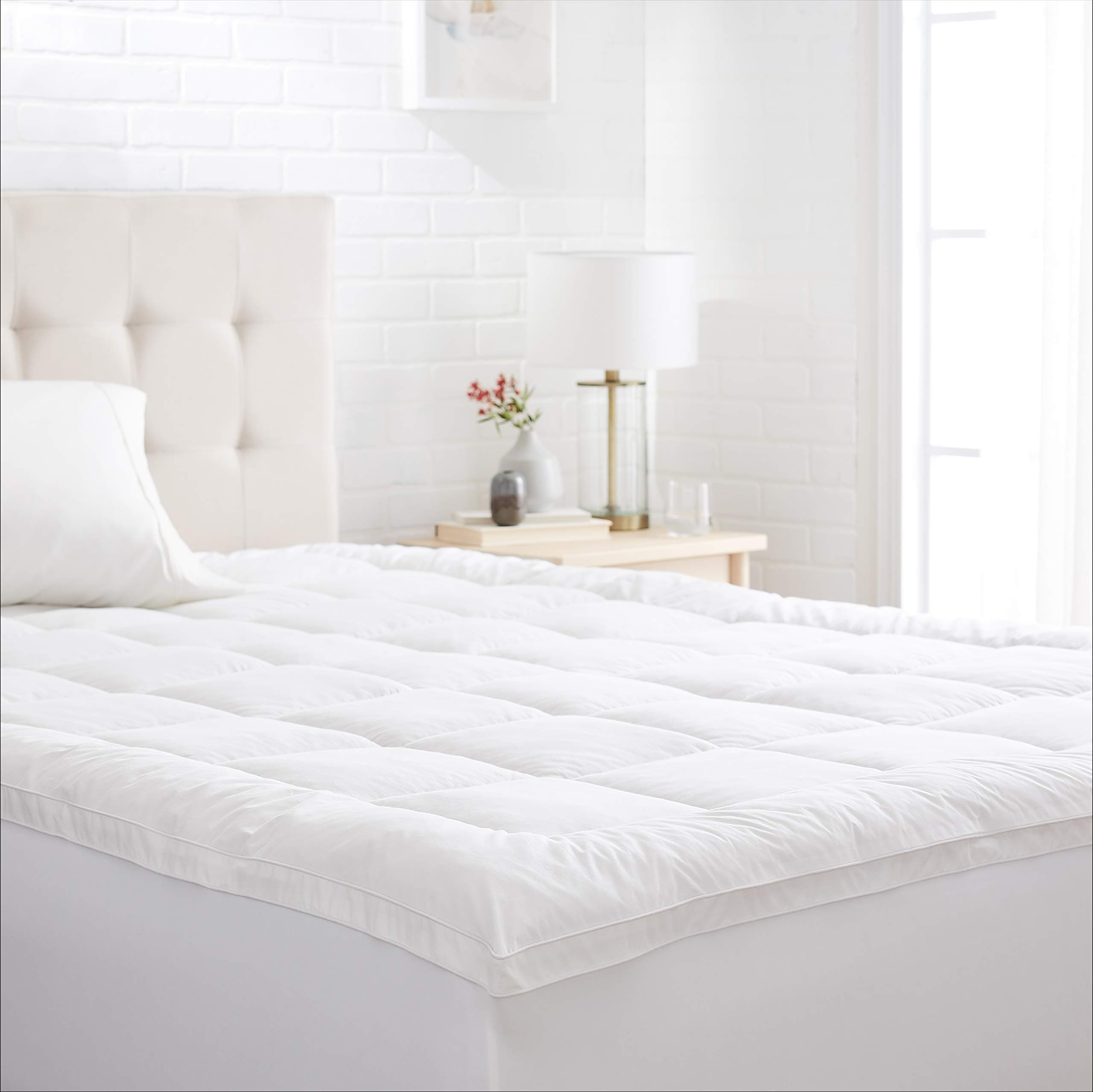 Down Alternative Quilted Mattress Topper — Queen