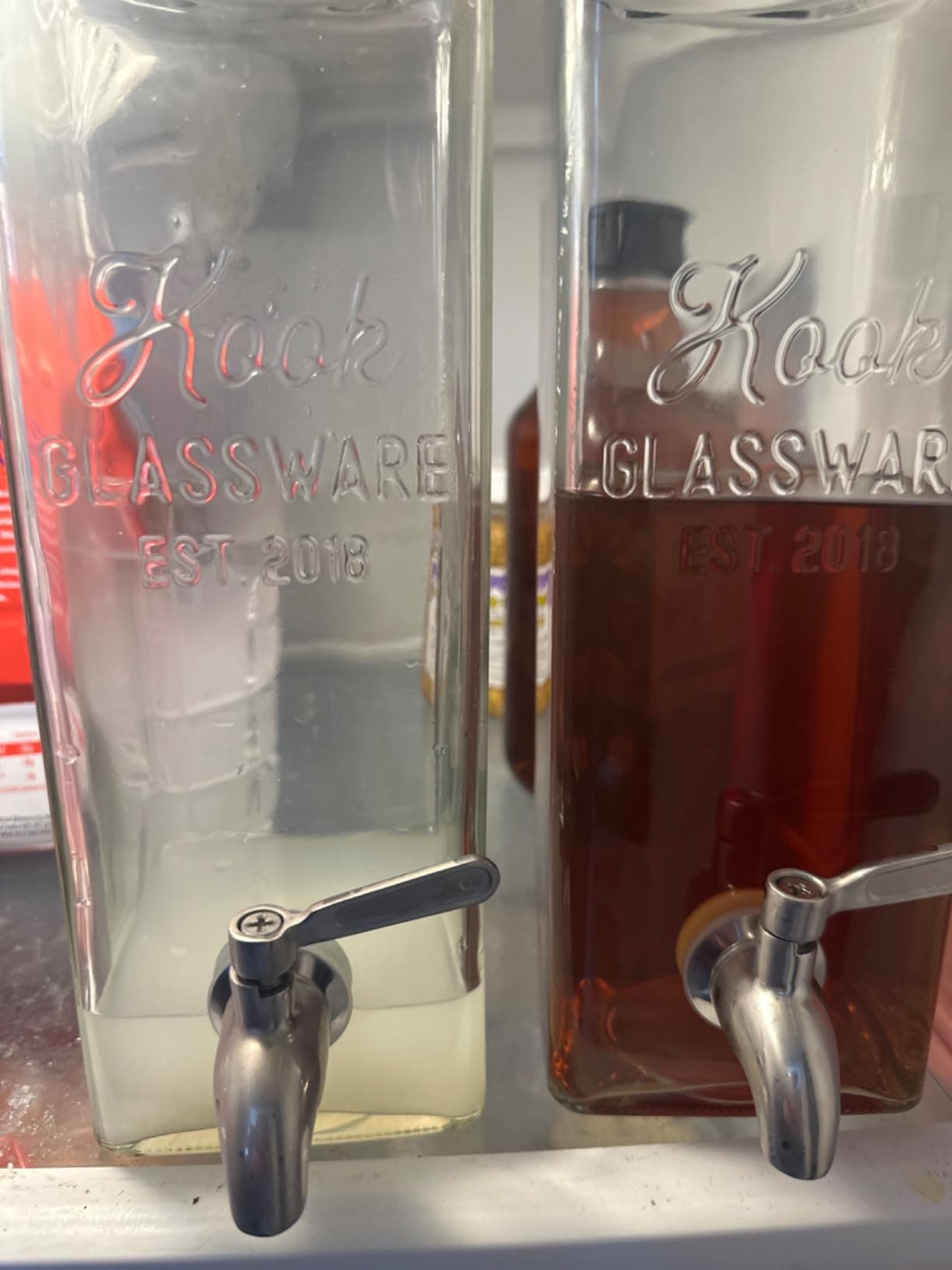 Estilo Glass Beverage Dispenser with Spigot