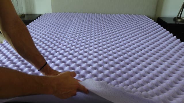 3-Inch Egg Crate Foam Mattress Topper (Queen)