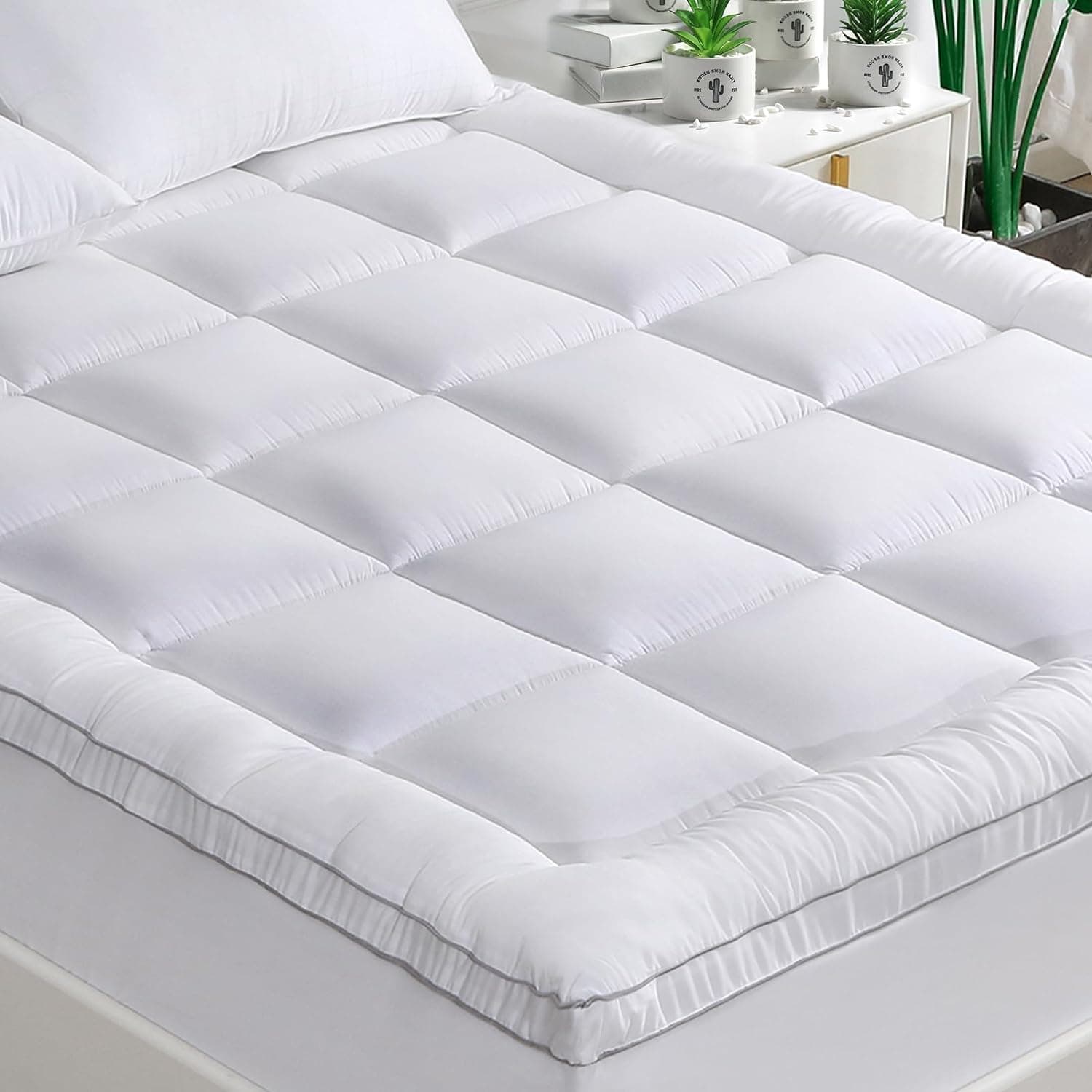 4-Inch Pillow-Top Mattress Topper (Queen)