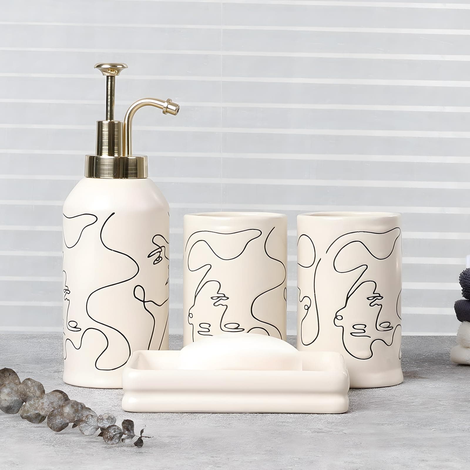 Santentre 4-Piece Ceramic Bathroom Set, Off-White