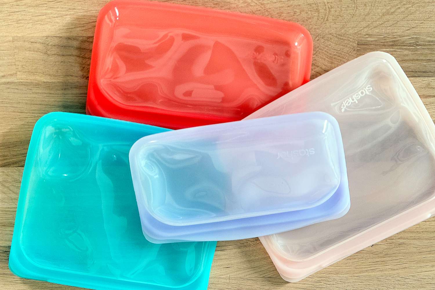 Performore Reusable Silicone Food Storage Bags, 6 Pack