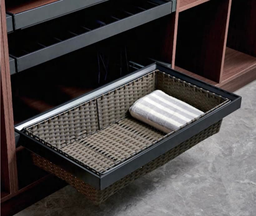 Wicker Basket with Leather Handles